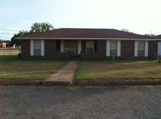 306 E Lee St, Samson, AL 36477