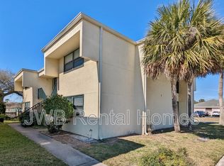 1000 3rd St APT 8D, Neptune Beach, FL 32266