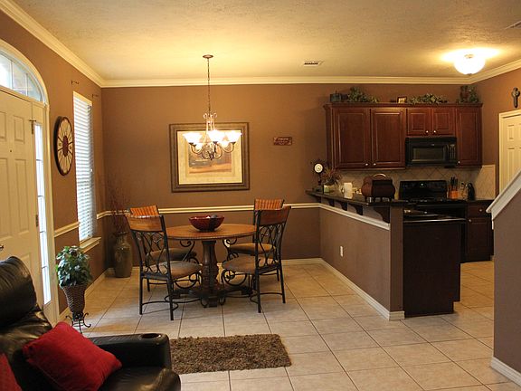 4th image of 246 Forest Dr