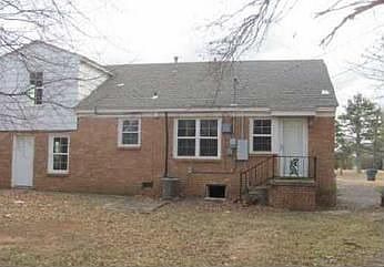 2nd image of 1517 SW 38th St