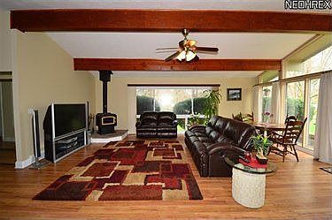 3rd image of 541 Sandalwood Dr