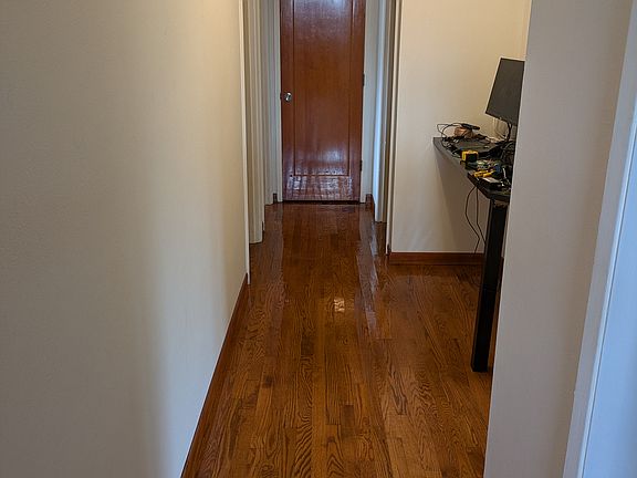 4th image of 19410 74th Ave W