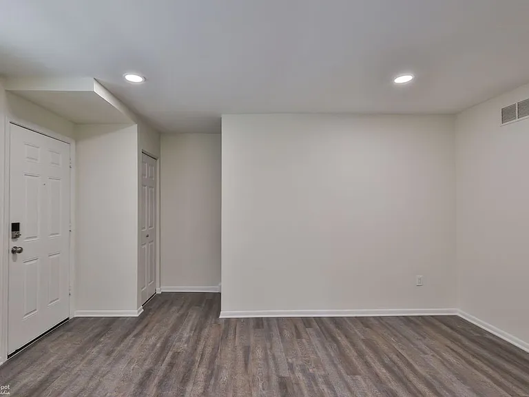 305 S Warminster Rd #B2 — Photo 18