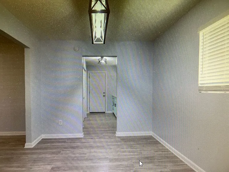 3225 Evergreen Dr — Photo 7