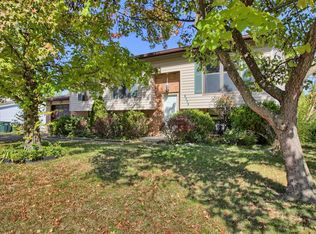 1862 Maple Ln, Arnold, MO 63010