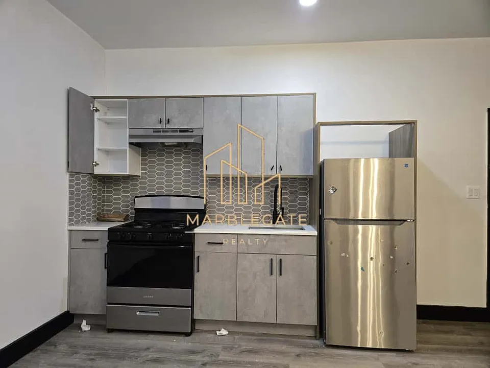 11 Thomas St #22A
