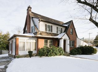 25 N Rolling Rd, Springfield, PA 19064