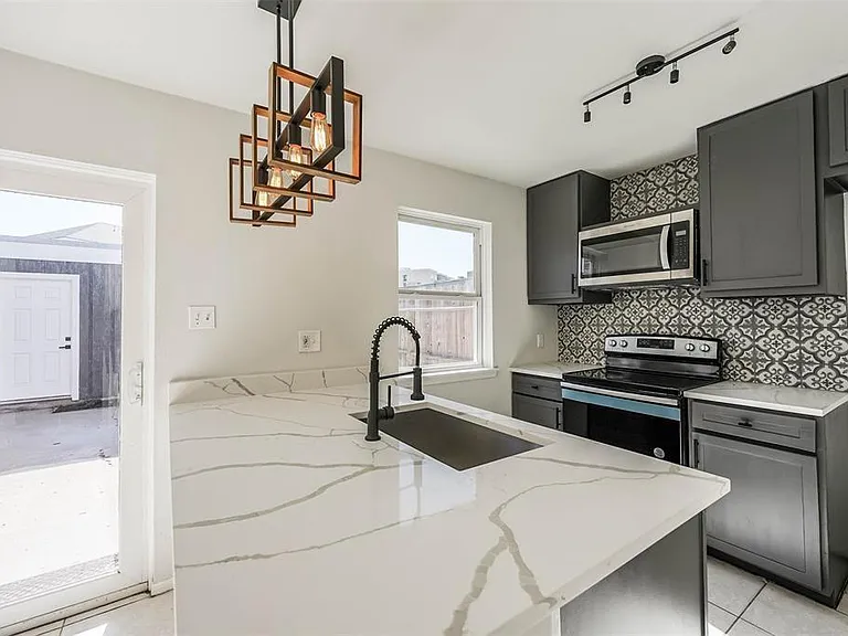 37 San Jacinto Dr — Photo 9