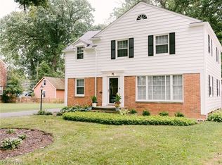 19406 Scottsdale Blvd, Shaker Heights, OH 44122
