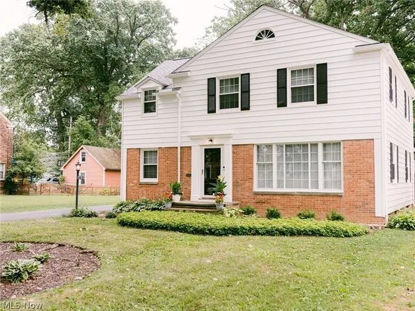 19406 Scottsdale Blvd, Shaker Heights, OH 44122