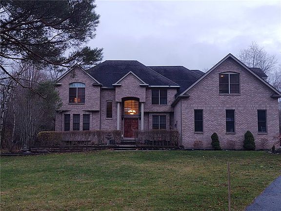 5th image of 8 Sasan Pkwy