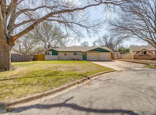 309 Sundown Ct, Burleson, TX 76028