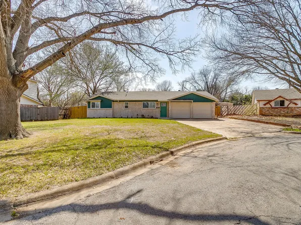 309 Sundown Ct, Burleson, TX 76028