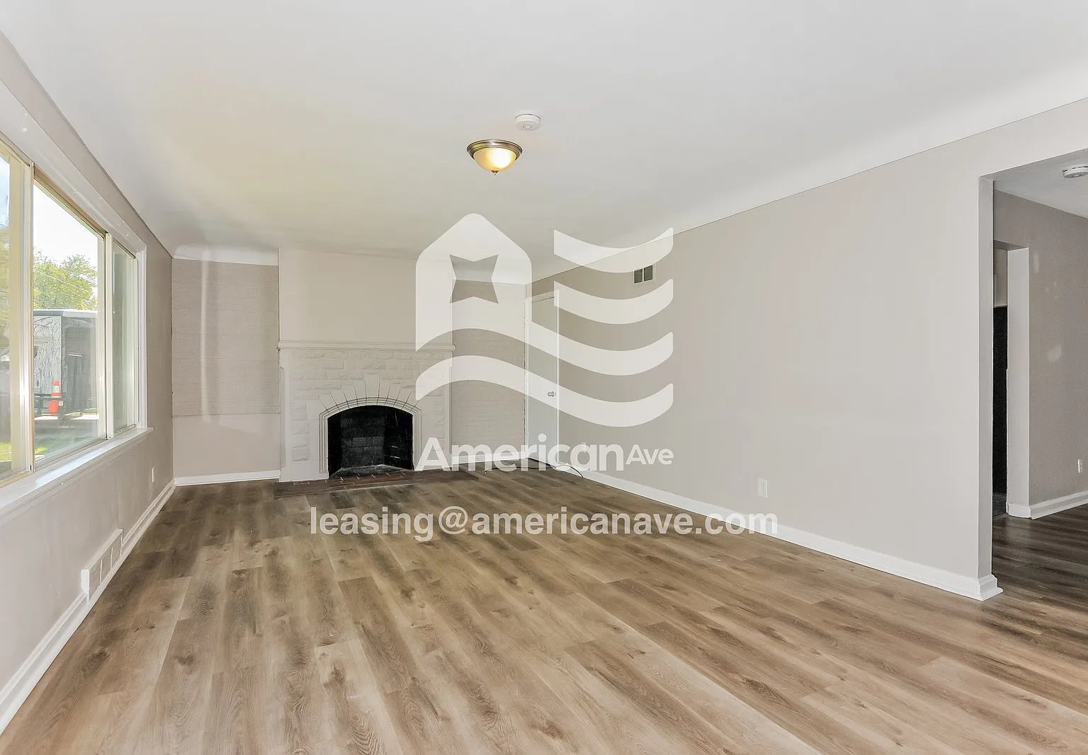 3 bed, 1.0 bath, 1408 sqft, $1,505 — Photo 3