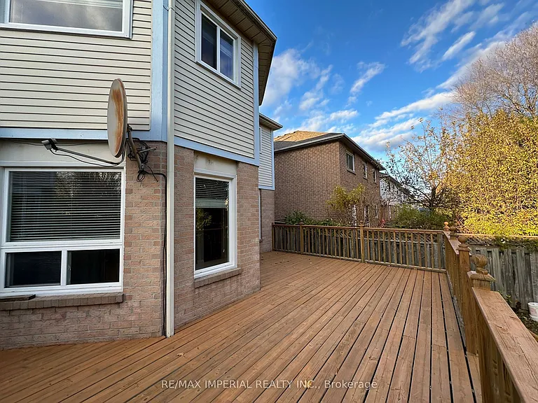 3058 Dalehurst Dr — Photo 36