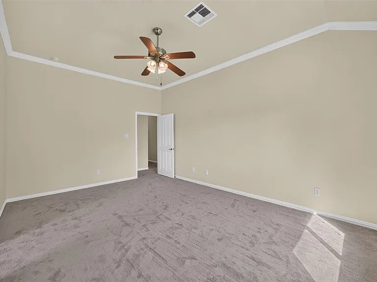 24715 Hikers Bend Dr — Photo 19