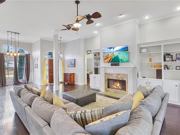 5th image of 1090 Rue Chinon