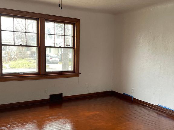 4th image of 1809 N Oakley St #2