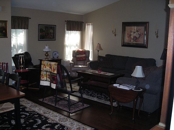 5th image of 1209b Thornbury Lane #B