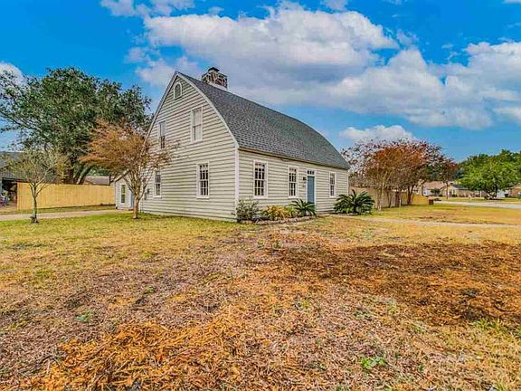 4th image of 3983 Hidden Oak Dr