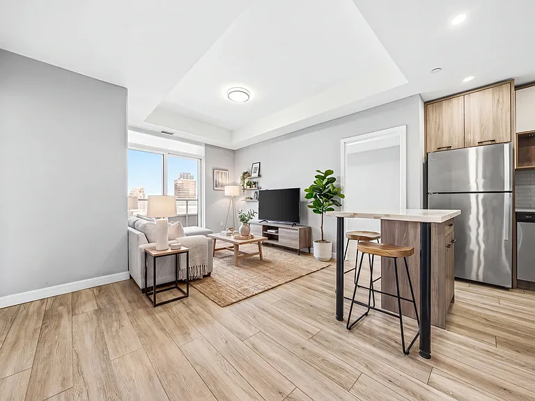 20 George St #2401 — Photo 9