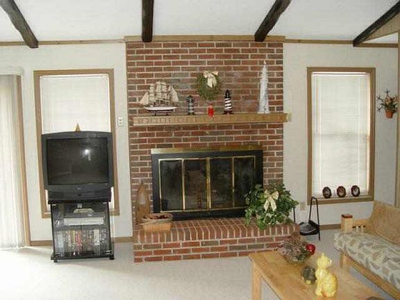 3rd image of 2610 Bridge Ln