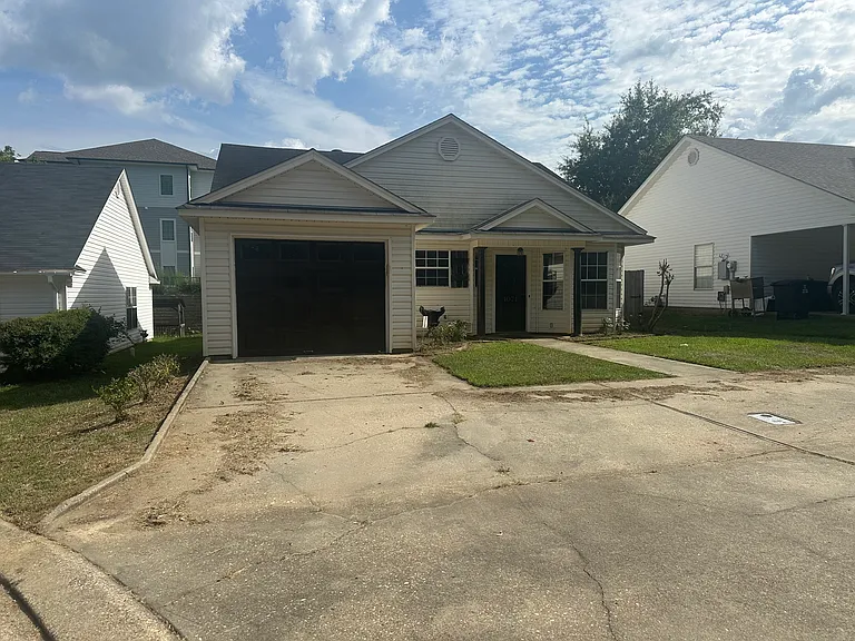 1071 Cassidy Ln — Photo 1