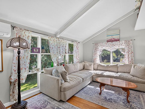 4th image of 15 Atkinson Road