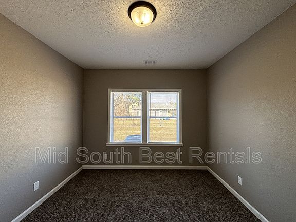 4th image of 2420 E 2nd St N