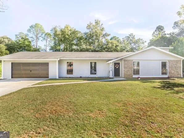 104 Fox Glen Dr, Warner Robins, GA 31088