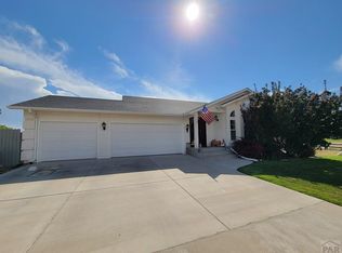 181 S Golfwood Cir, Pueblo West, CO 81007