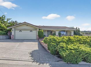 5665 Shadow Ridge Dr, Castro Valley, CA 94552