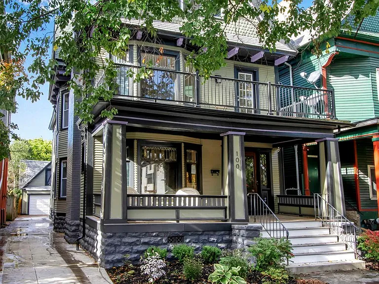 100 Richmond Ave #UPPER — Photo 2