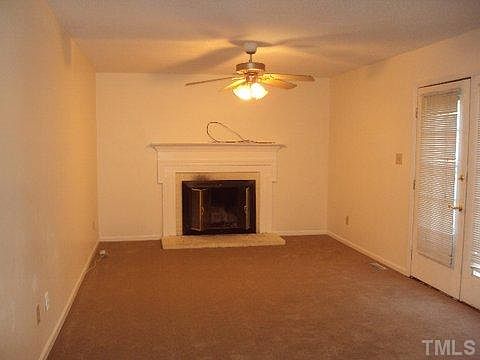 1832375_401_17_05212013