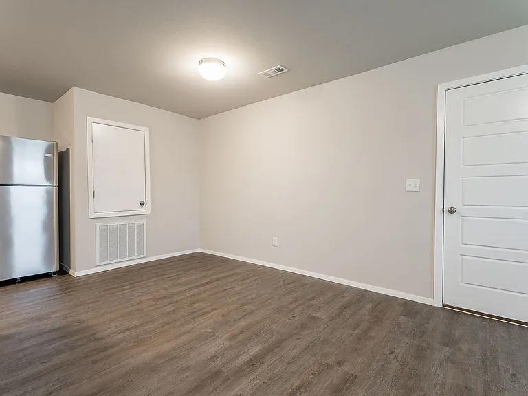 1259A Oak St — Photo 6