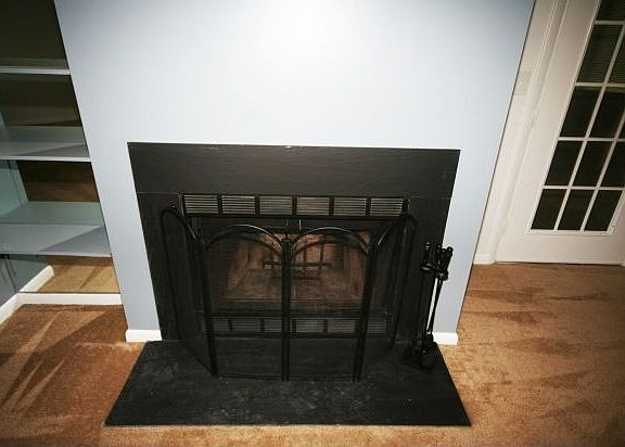 4th image of 502 Glenn Regis Way