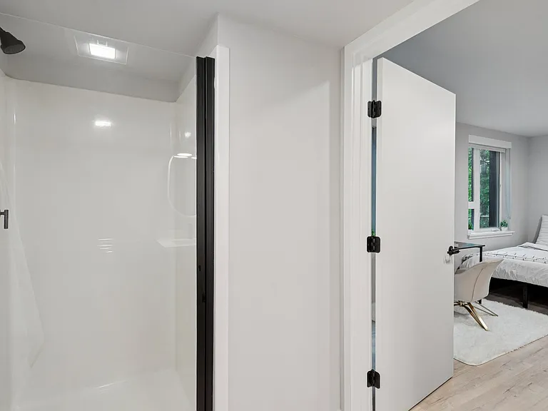 Clara Apartments — Photo 8