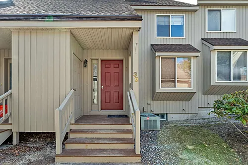 32 Suffolk Ct Photo 1