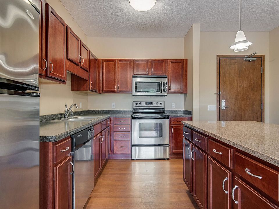 Oaks Glen Lake Apartment Rentals MN Zillow