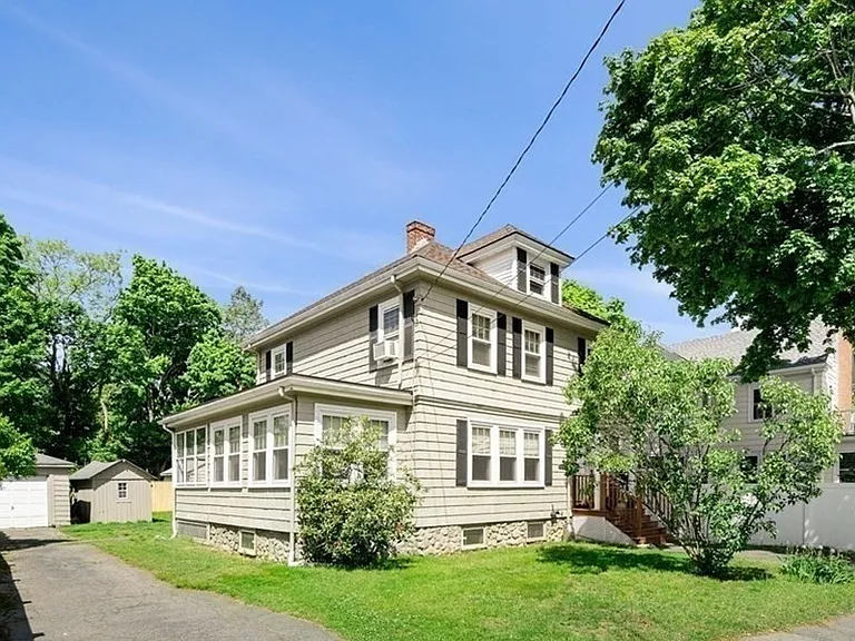 4 Mystic Rd — Photo 2