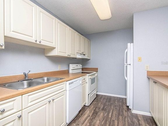 5th image of 9481 Highland Oak Dr Unit 309