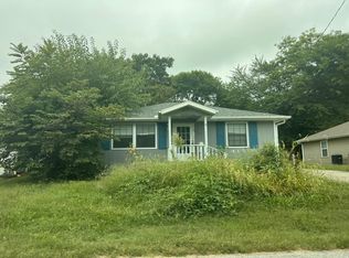 415 S Water St, Clinton, MO 64735