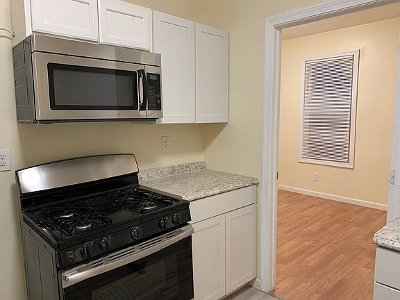 5th image of 227 Hillside Ave APT 2