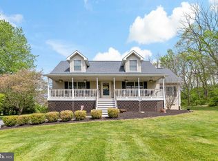 63 Lewill Ln, Bunker Hill, WV 25413