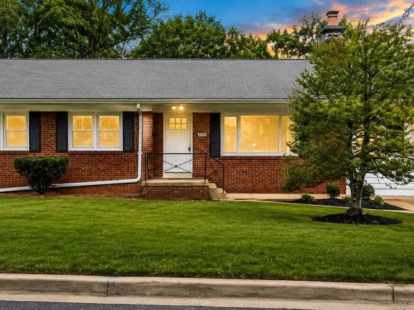 9203 Wellington Ct, Lanham, MD 20706