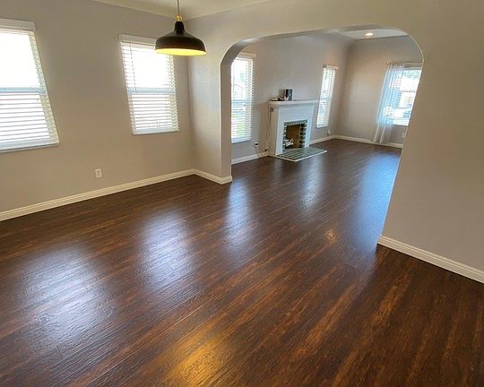 3rd image of 9147 La Salle Ave