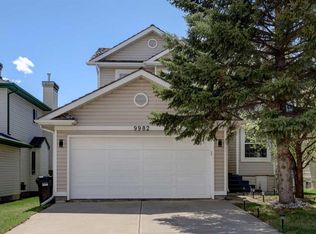 9982 N Hidden Valley Dr NW, Calgary, AB T3A 5G6