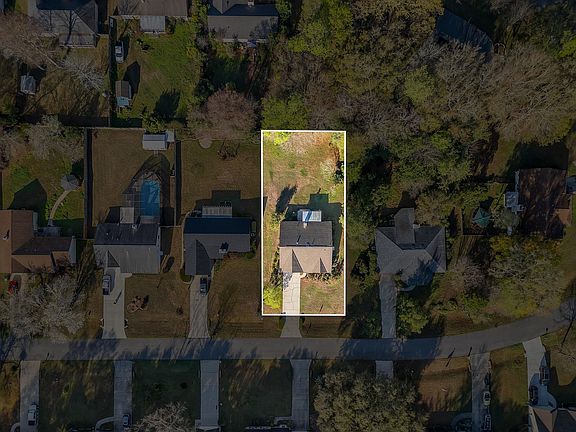 2nd image of 6743 Walden Cir