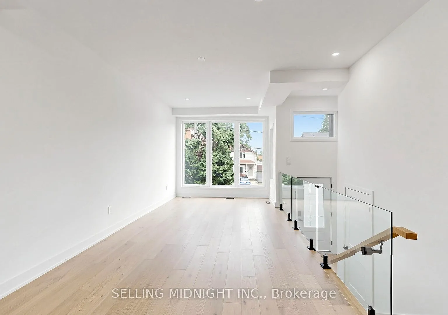 6 bed, $6,500 — Photo 3