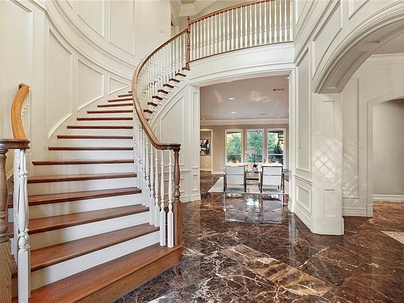 5th image of 7506 Covewood Dr